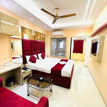 Hotel Vashi Inn Нави Мумбаи Экстерьер фото
